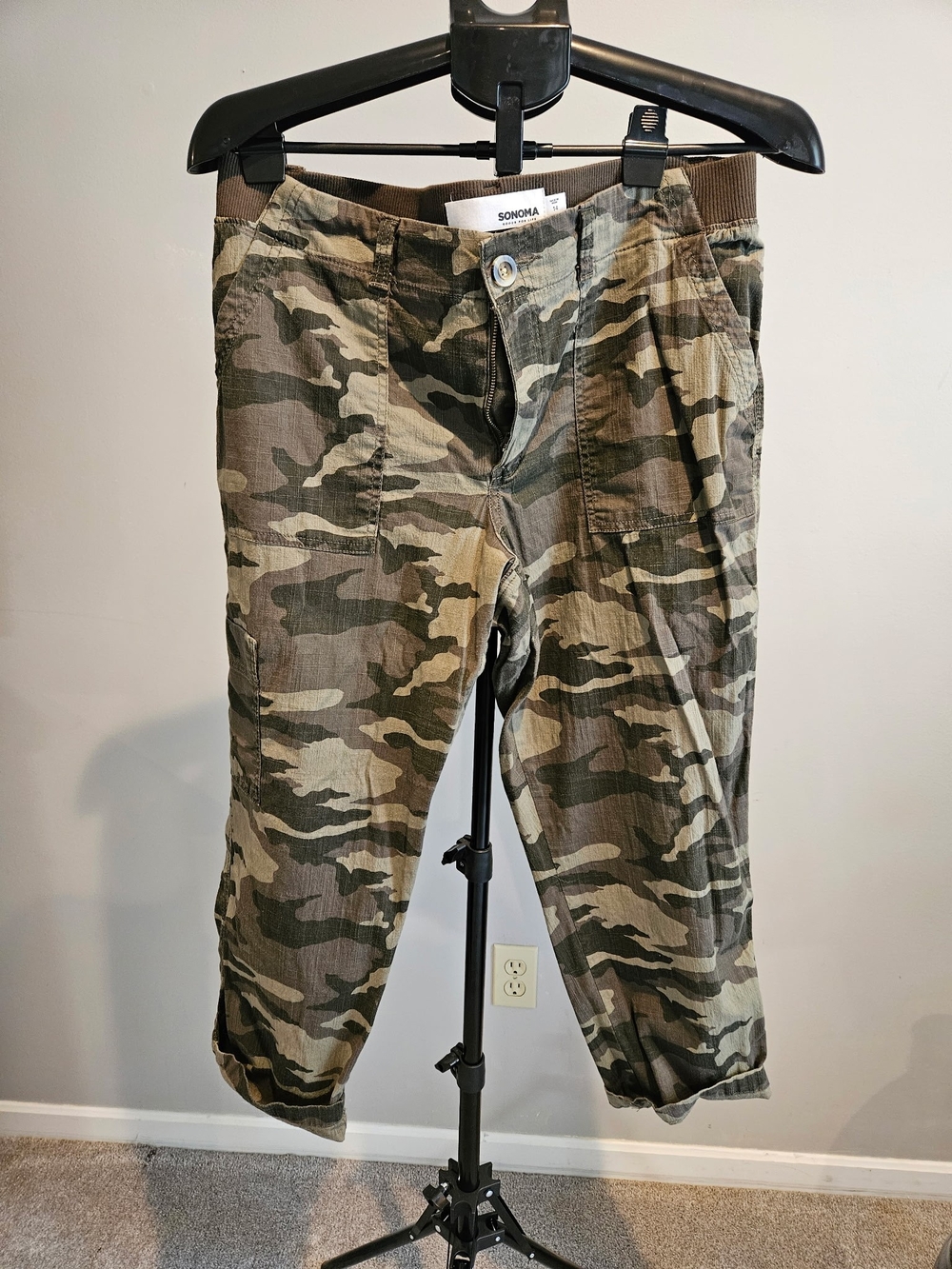 Sonoma womens Camo Cargo Pants - Olive & Brown (CAMO)